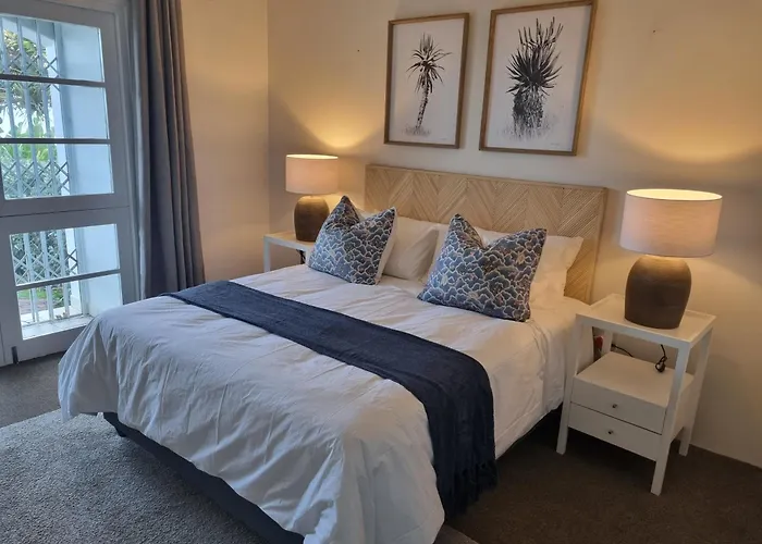 Spacious Ground Floor 3 Bedroom Unit - Shaka\'S Rock